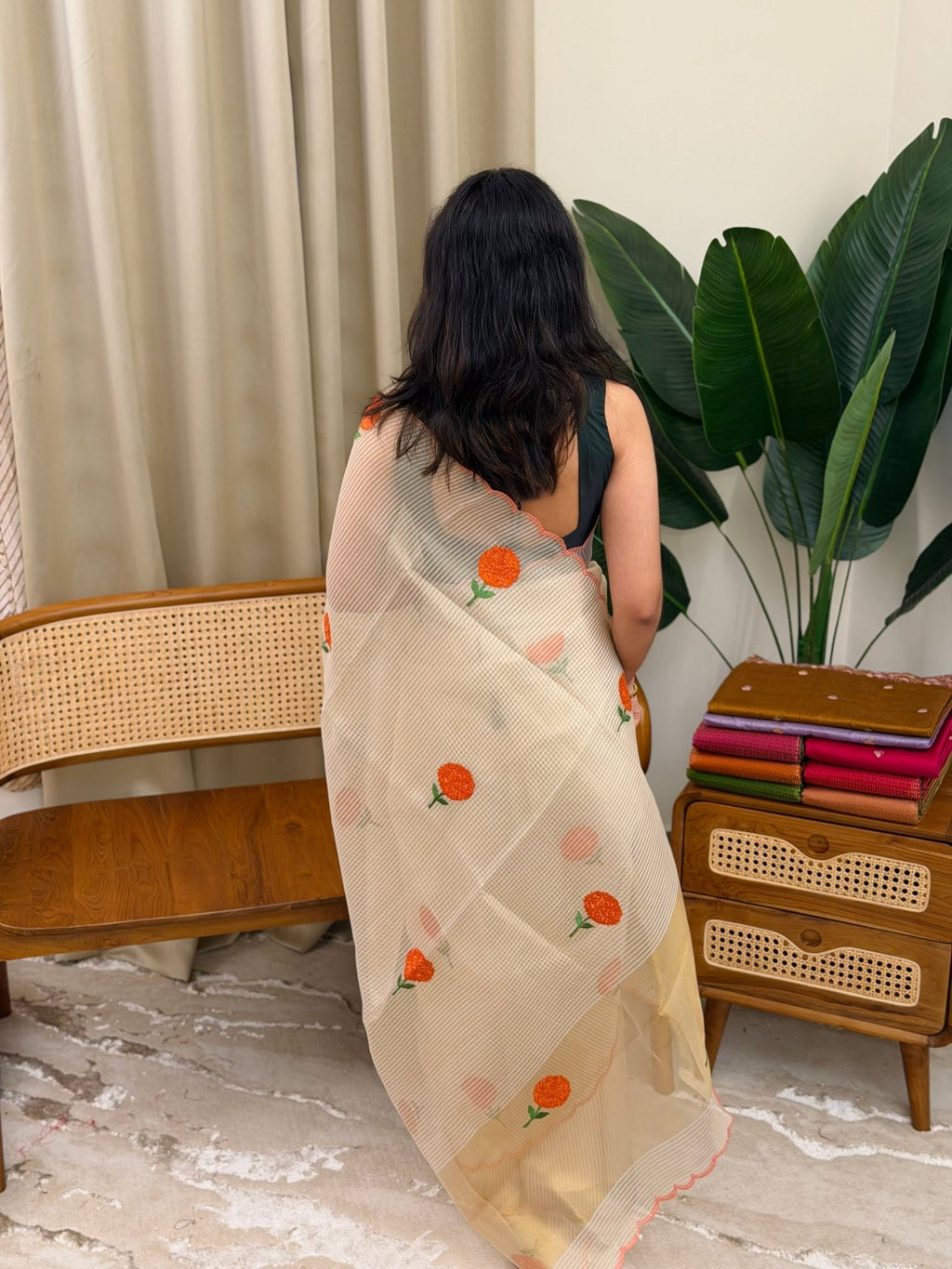 VEDIKA: PREMIUM CHANDERI TISSUE SILK SAREE - aurimo.inVEDIKA: PREMIUM CHANDERI TISSUE SILK SAREE