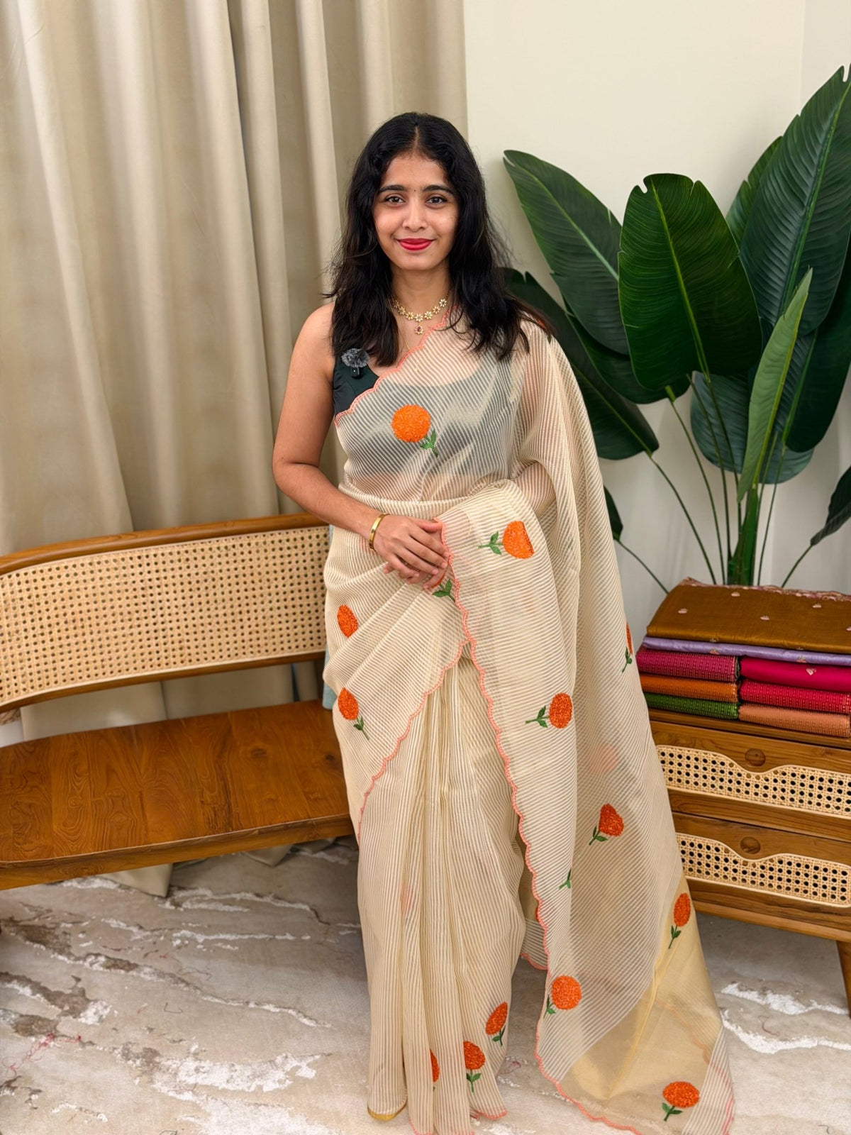 VEDIKA: PREMIUM CHANDERI TISSUE SILK SAREE - aurimo.inVEDIKA: PREMIUM CHANDERI TISSUE SILK SAREE