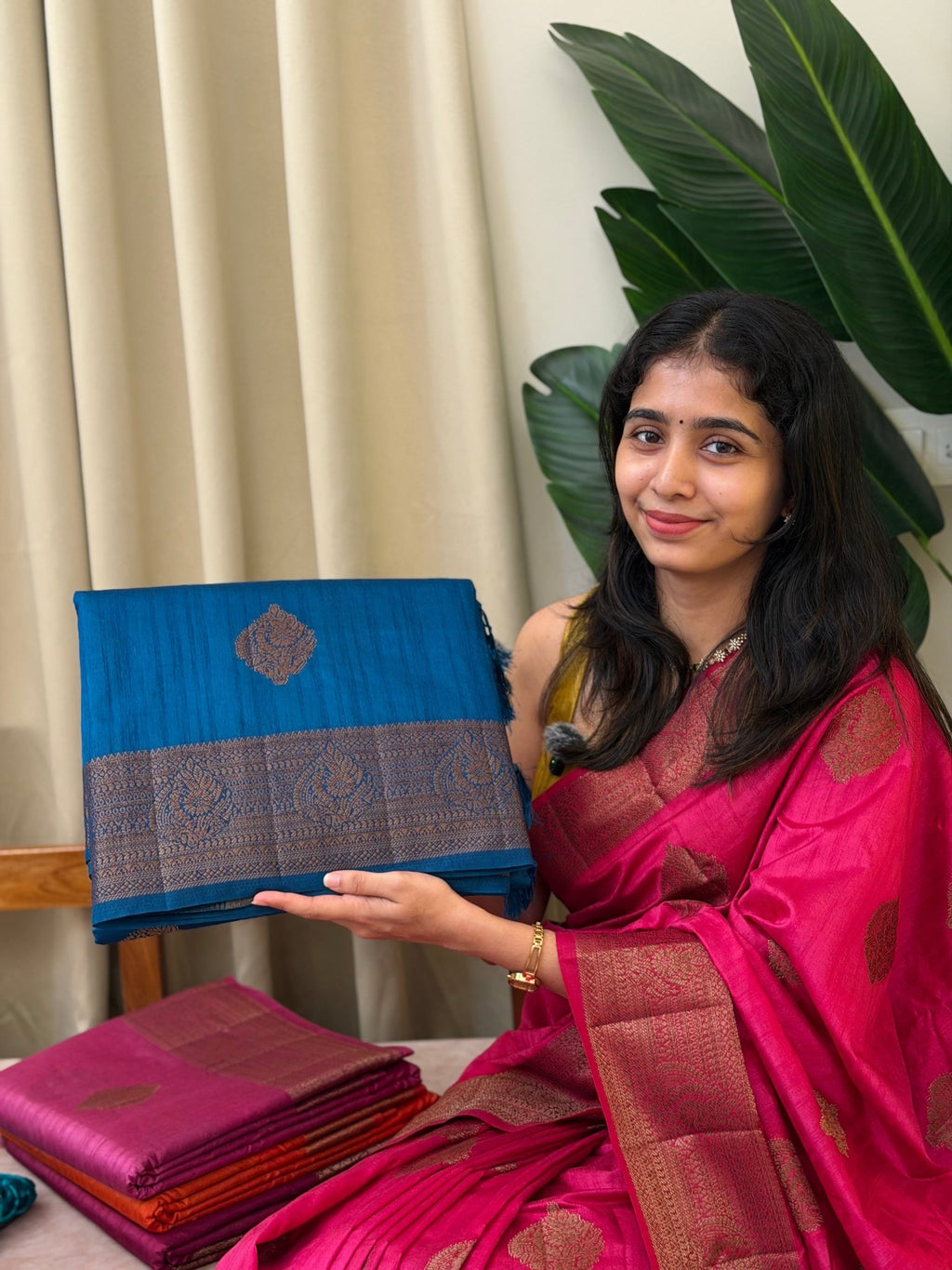 VEENA TEAL BLUE:PREMIUM JUTE SILK SAREE - aurimo.inVEENA TEAL BLUE:PREMIUM JUTE SILK SAREE