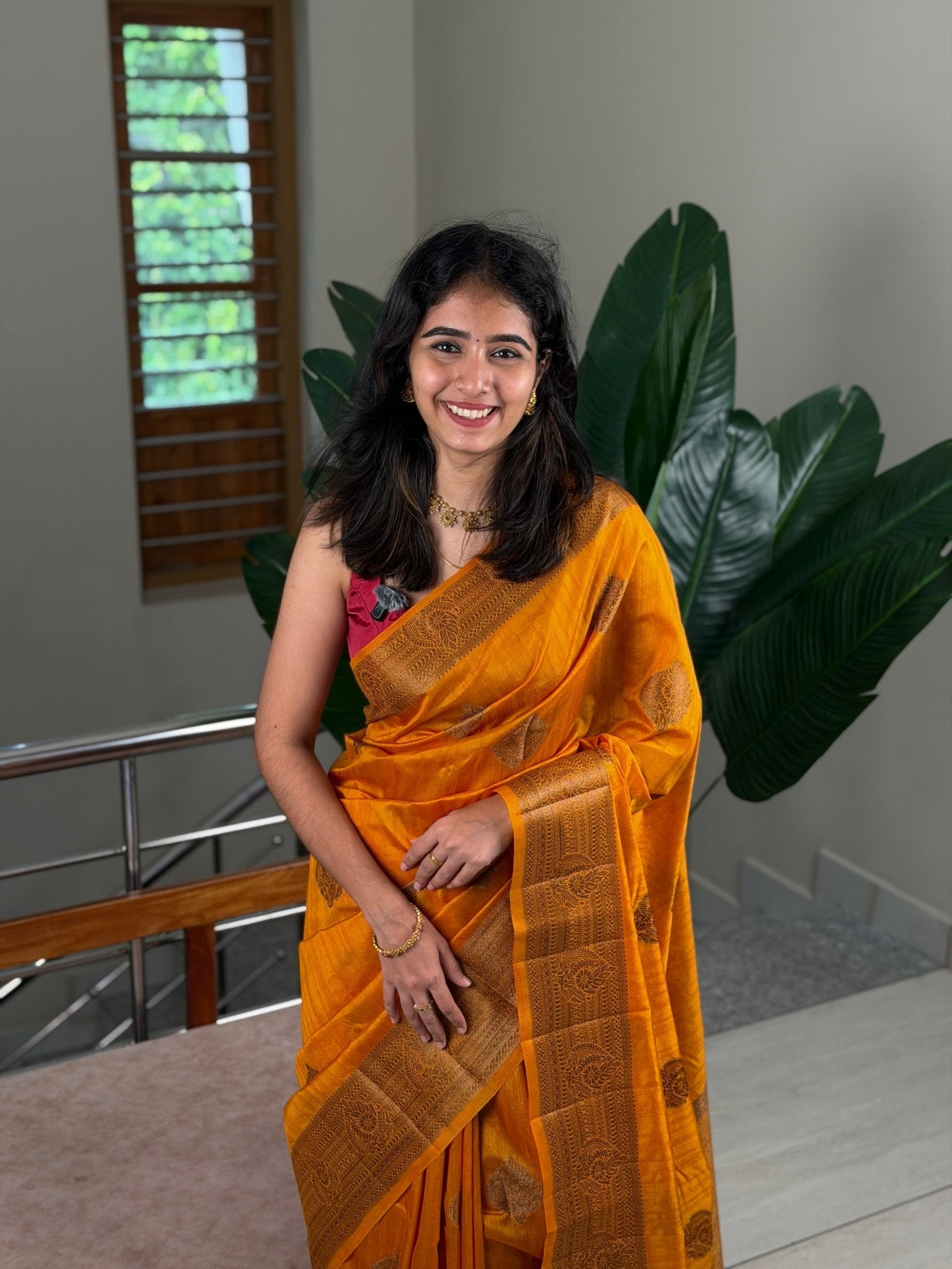 VEENA YELLOW:PREMIUM JUTE SAREE - aurimo.inVEENA YELLOW:PREMIUM JUTE SAREE