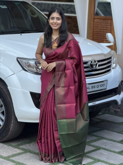 JUHI : PREMIUM SEMI-BROCADE SAREE
